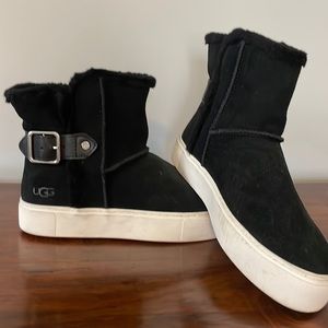 UGG Womens’ Aika Ankle Boots